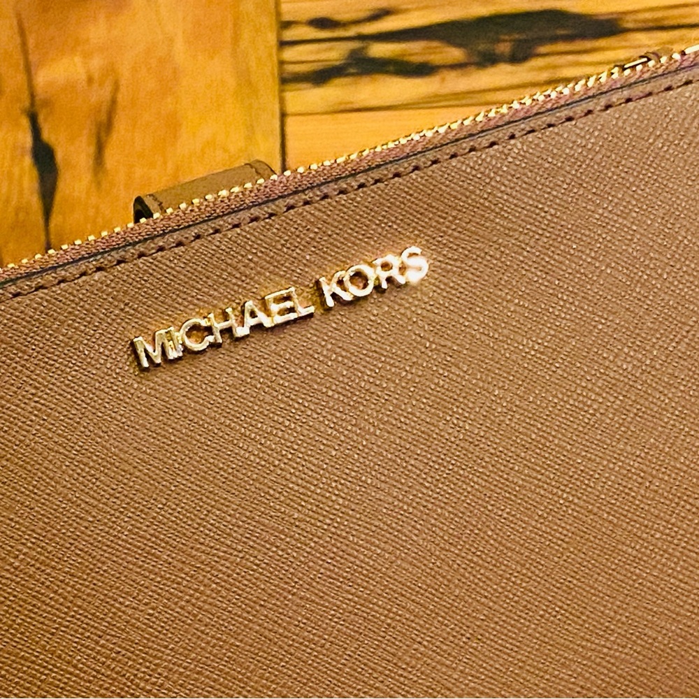Michael Kors Jet Set Double zip wristlet